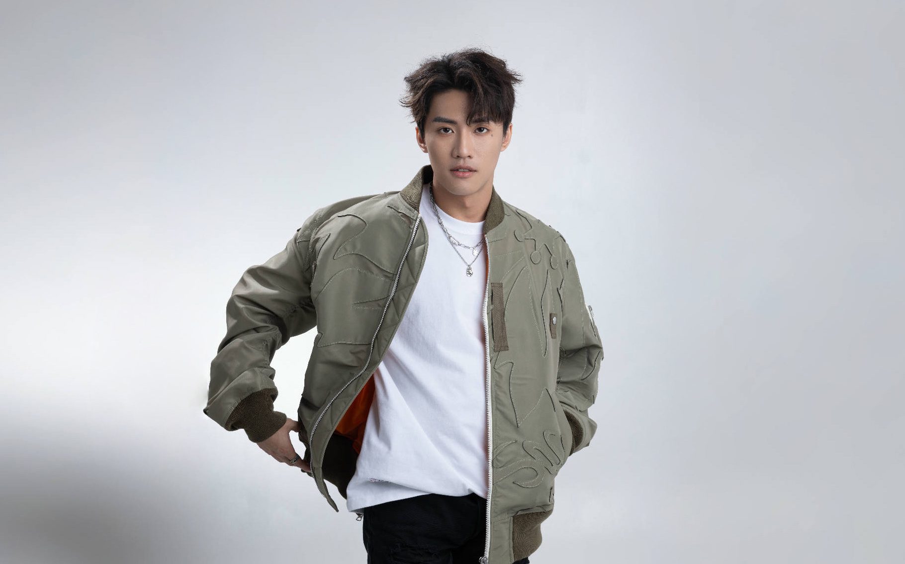 姚冠宇（Vanes）推出首支單曲 正式進軍歌壇