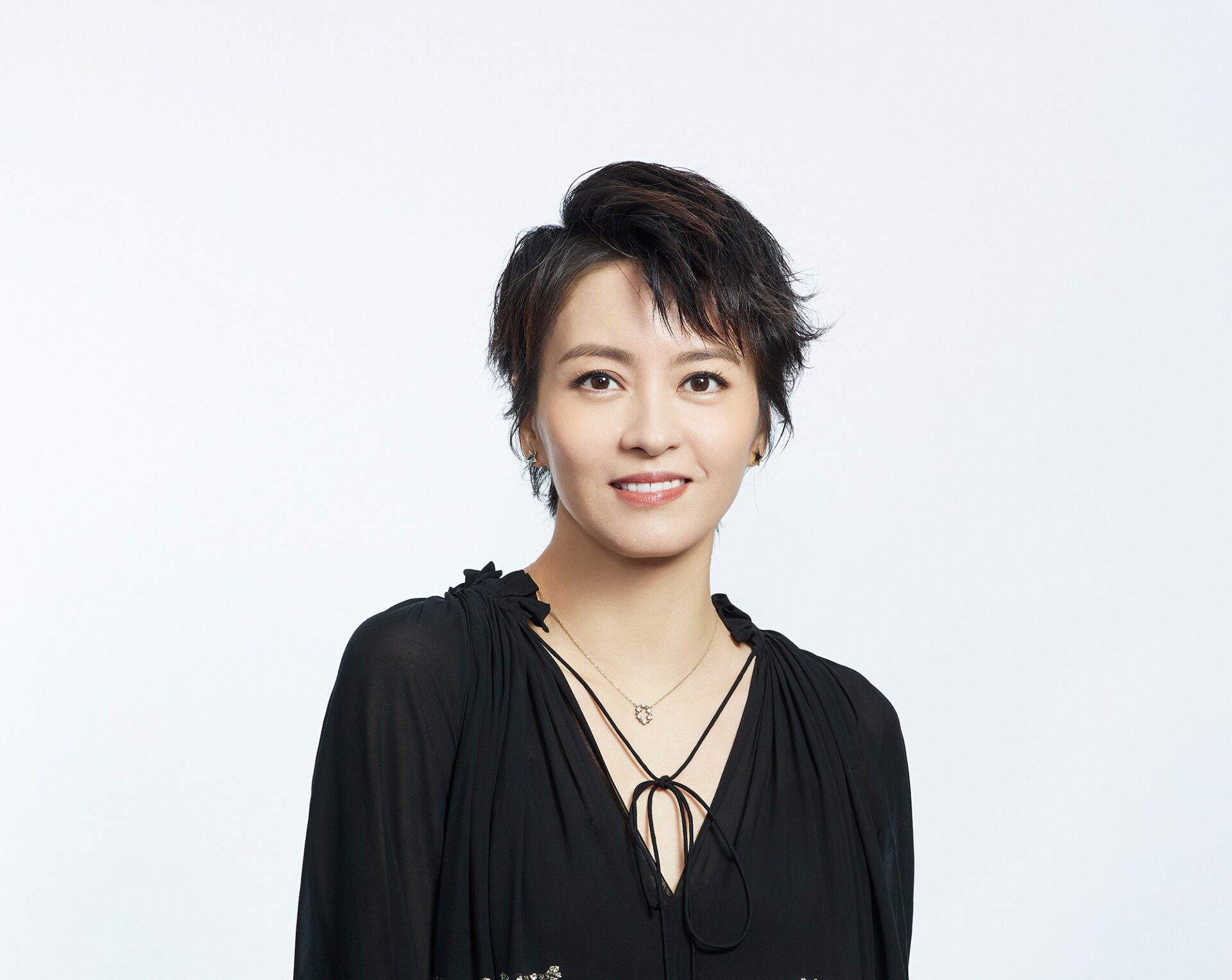 天后梁詠琪攻蛋唱不夠再推小巨蛋番外篇LIVE安可場! 天后梁詠琪攻蛋唱不夠再推小巨蛋番外篇LIVE安可場!