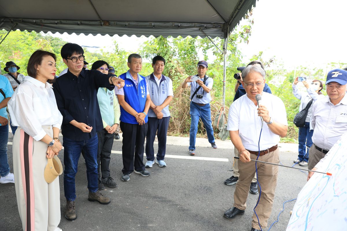 視察三洽水滯洪池防汛整備　陳其邁：提升防洪能力、有效解決美濃區域排水問題