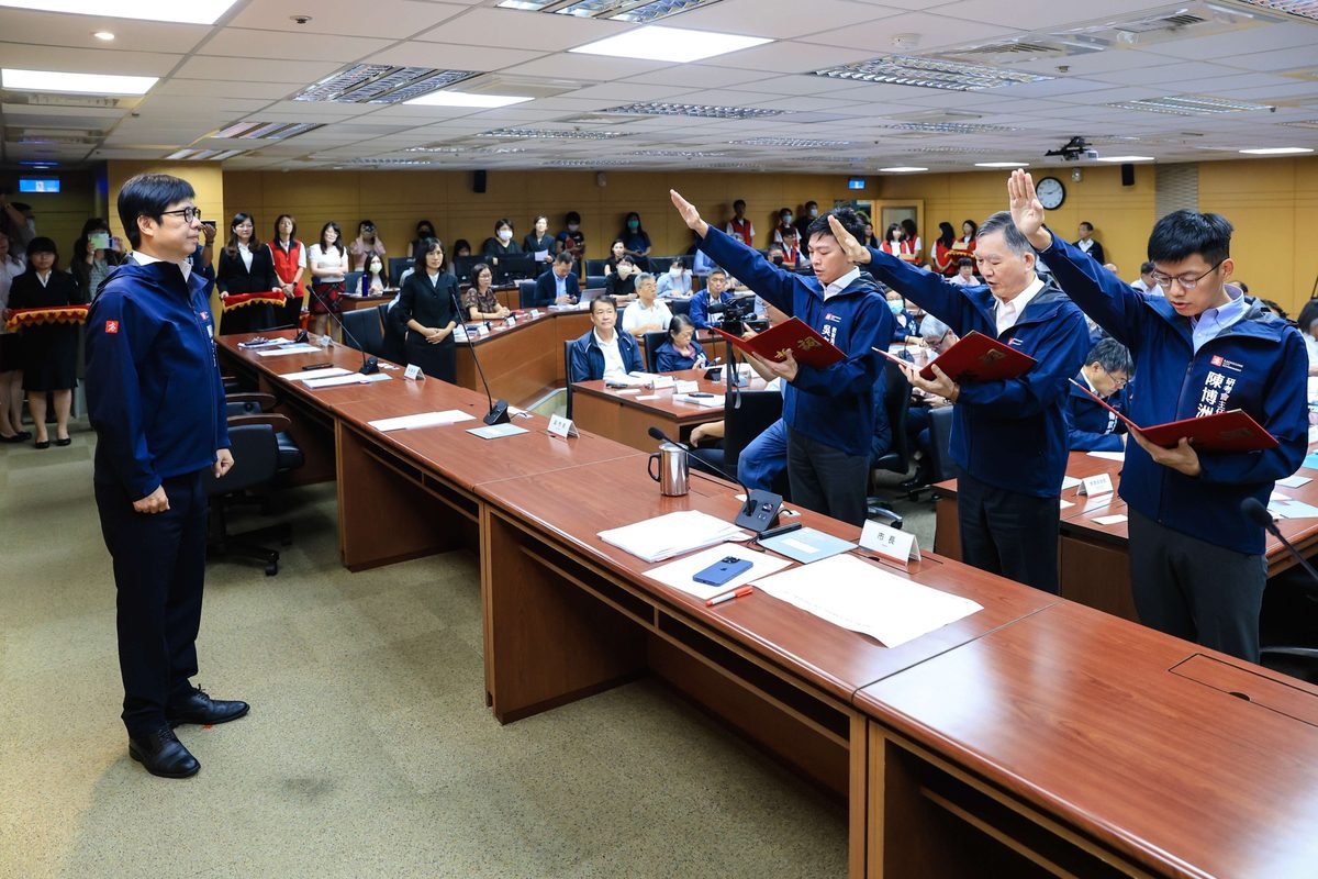 龍德東路近完工 陳其邁指示各局處進行整體交通及景觀規劃　加強行車動線宣傳