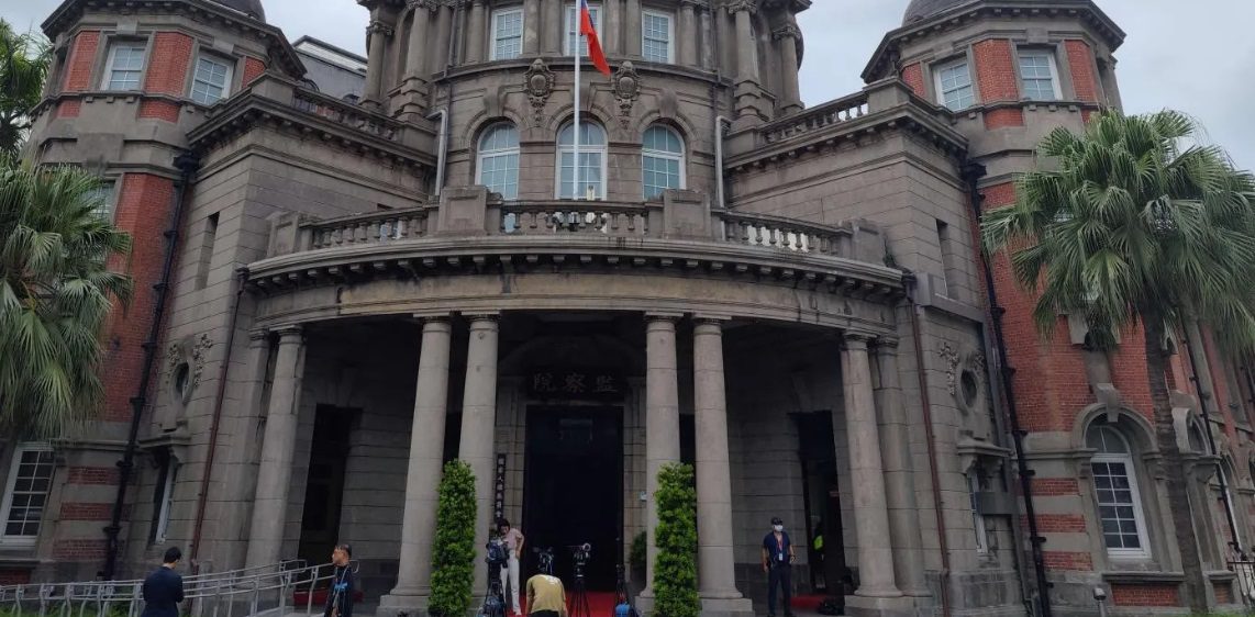 賴清德簽署國會改革法案並聲請釋憲 監察院25日跟進召開記者會阻上路 賴清德簽署國會改革法案並聲請釋憲 監察院25日跟進召開記者會阻上路