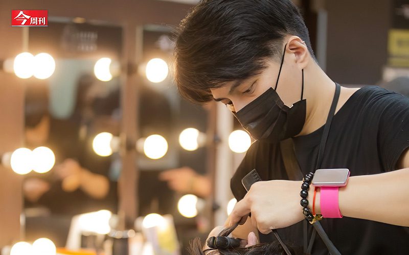 18歲入手第一間房,美髮師扛2.5萬房貸,28歲存到500萬!退休至少要準備1403萬,專家教2招存千萬 18歲入手第一間房,美髮師扛2.5萬房貸,28歲存到500萬!退休至少要準備1403萬,專家教2招存千萬