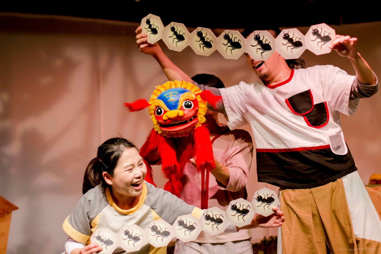 信誼《劍獅出巡》兒童劇演出，詮釋臺南安平傳統「守護」精神