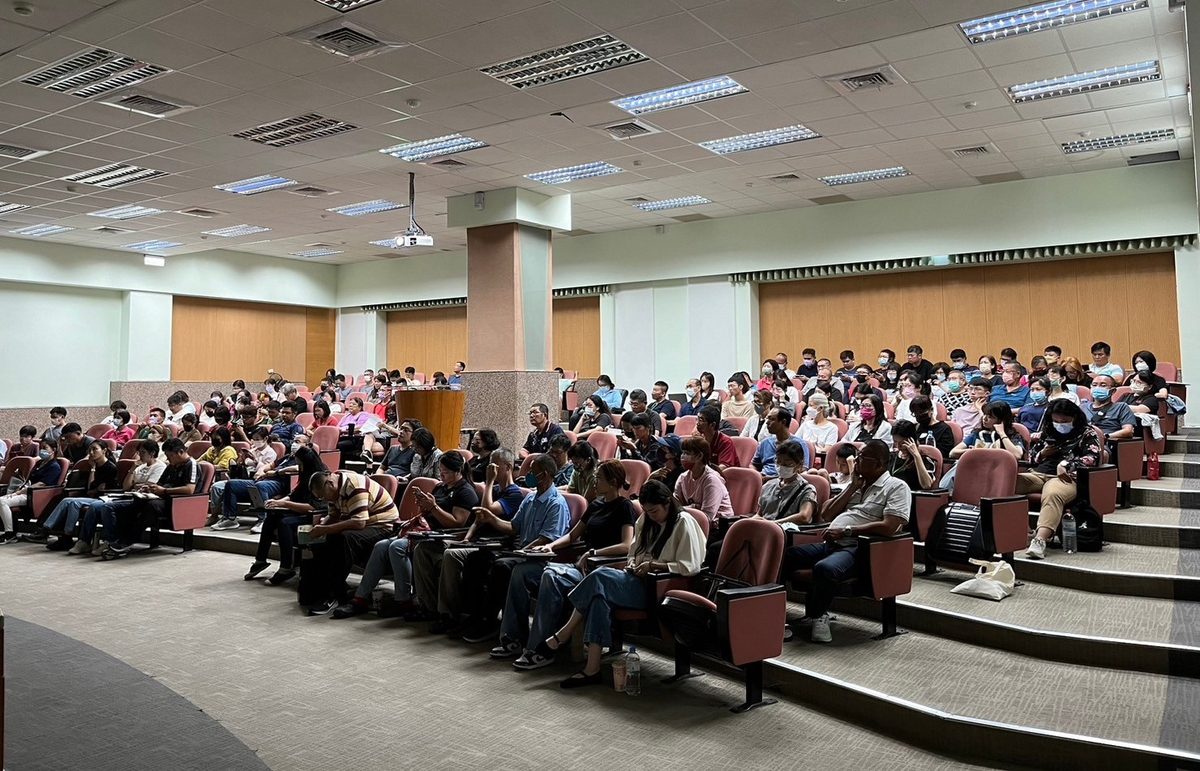 高雄市農業局辦理「淨零議題教育訓練」人數爆滿 對抗氣候變遷 農業永續淨零 勢在必行! 高雄市農業局辦理「淨零議題教育訓練」人數爆滿 對抗氣候變遷 農業永續淨零 勢在必行!