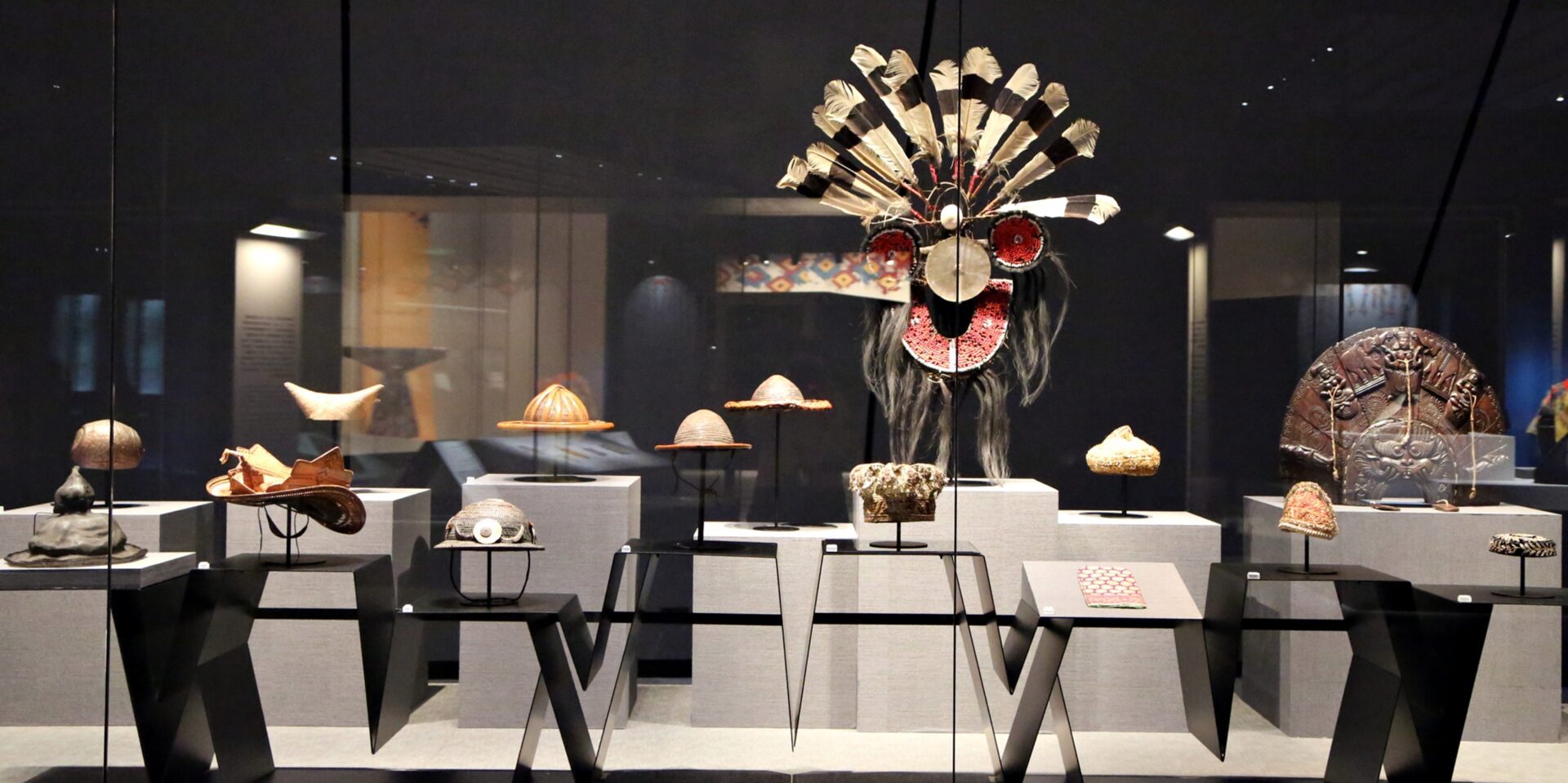 故宮南院展出50件亞洲織品珍品　首度亮相《羅摩衍那》全幅繪染布