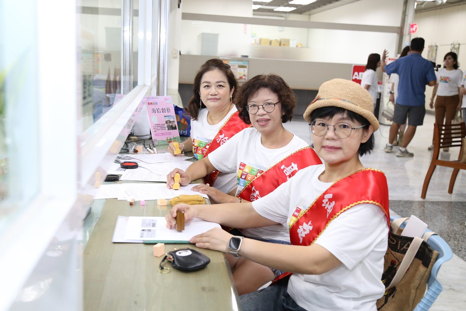 嘉義市支持女力創業圓夢　「海拾創藝」讓海廢玻璃華麗變身 - 台北郵報 | The Taipei Post