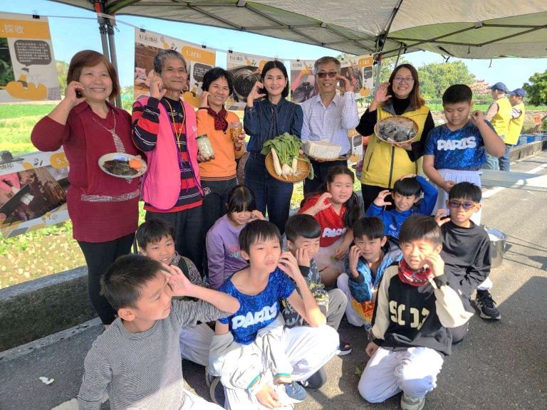 斗南新光社區好彩頭節 暨食農教育活動拔蘿蔔 斗南新光社區好彩頭節 暨食農教育活動拔蘿蔔