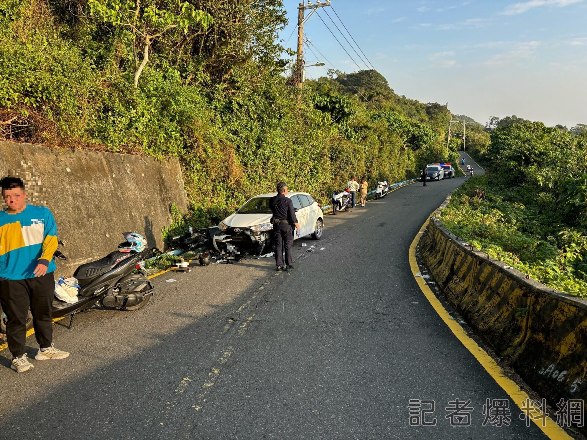 快訊／命喪柴山！19歲高雄男騎車自摔「肉體撞汽車」送醫身亡