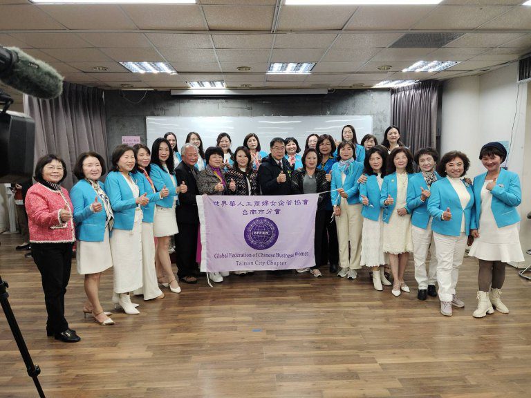 佳尼特教育基金會 協助傳統藝術扎根校園及關懷弱勢黃偉哲讚許其善行 佳尼特教育基金會 協助傳統藝術扎根校園及關懷弱勢黃偉哲讚許其善行