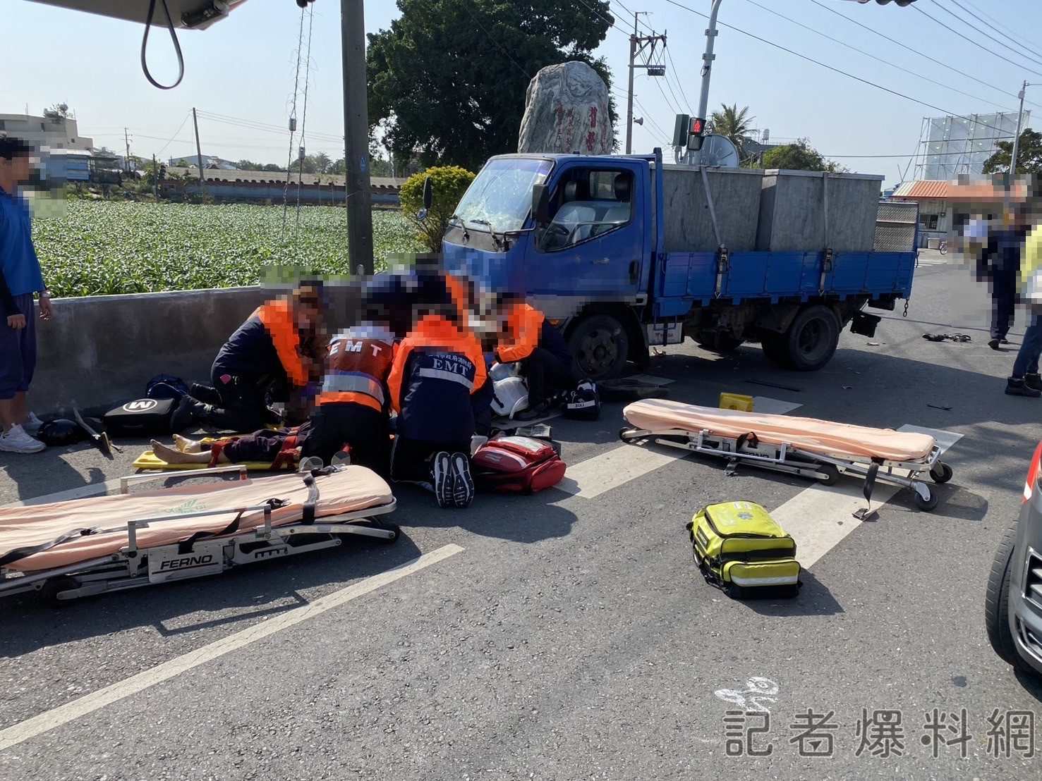 新／台南鹽水8旬夫妻「擦撞小貨車」雙亡　2人卡車頭遭拖數尺