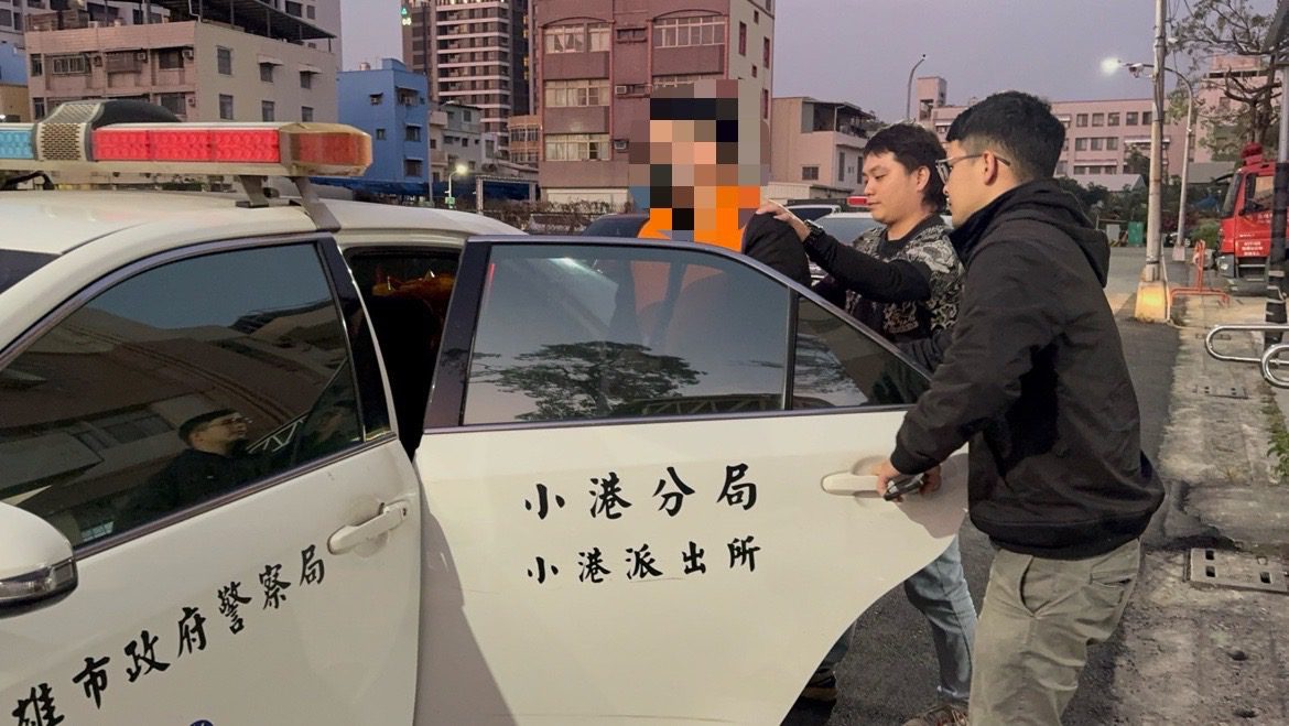 父親遭詐百萬後 兒子機警配合小港分局誘捕詐騙車手 父親遭詐百萬後 兒子機警配合小港分局誘捕詐騙車手