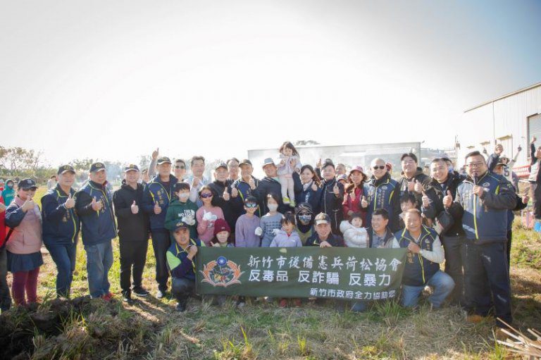 竹市後備憲兵荷松協會舉辦「家庭親子焢窯活動」　 體驗傳統活動 推廣全民國防理念