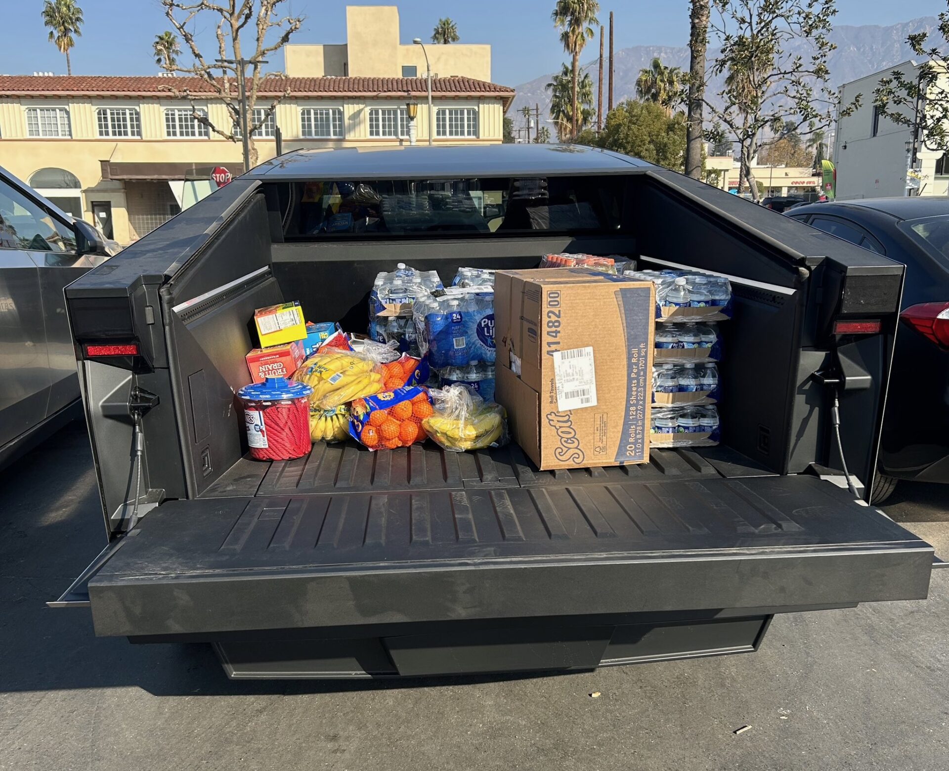 洛杉磯山火肆虐趁火打劫案件頻傳 嫌犯竟喬裝消防員行竊 洛杉磯山火肆虐趁火打劫案件頻傳 嫌犯竟喬裝消防員行竊