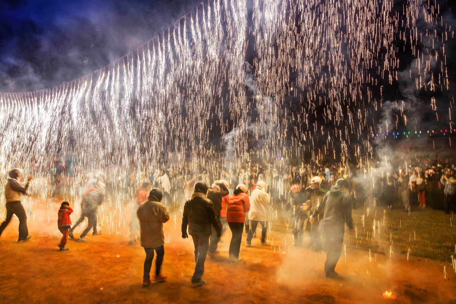 走逛月津港燈節或體驗鹽水蜂炮 觀旅局彙整遊程及住宿略 走逛月津港燈節或體驗鹽水蜂炮 觀旅局彙整遊程及住宿略
