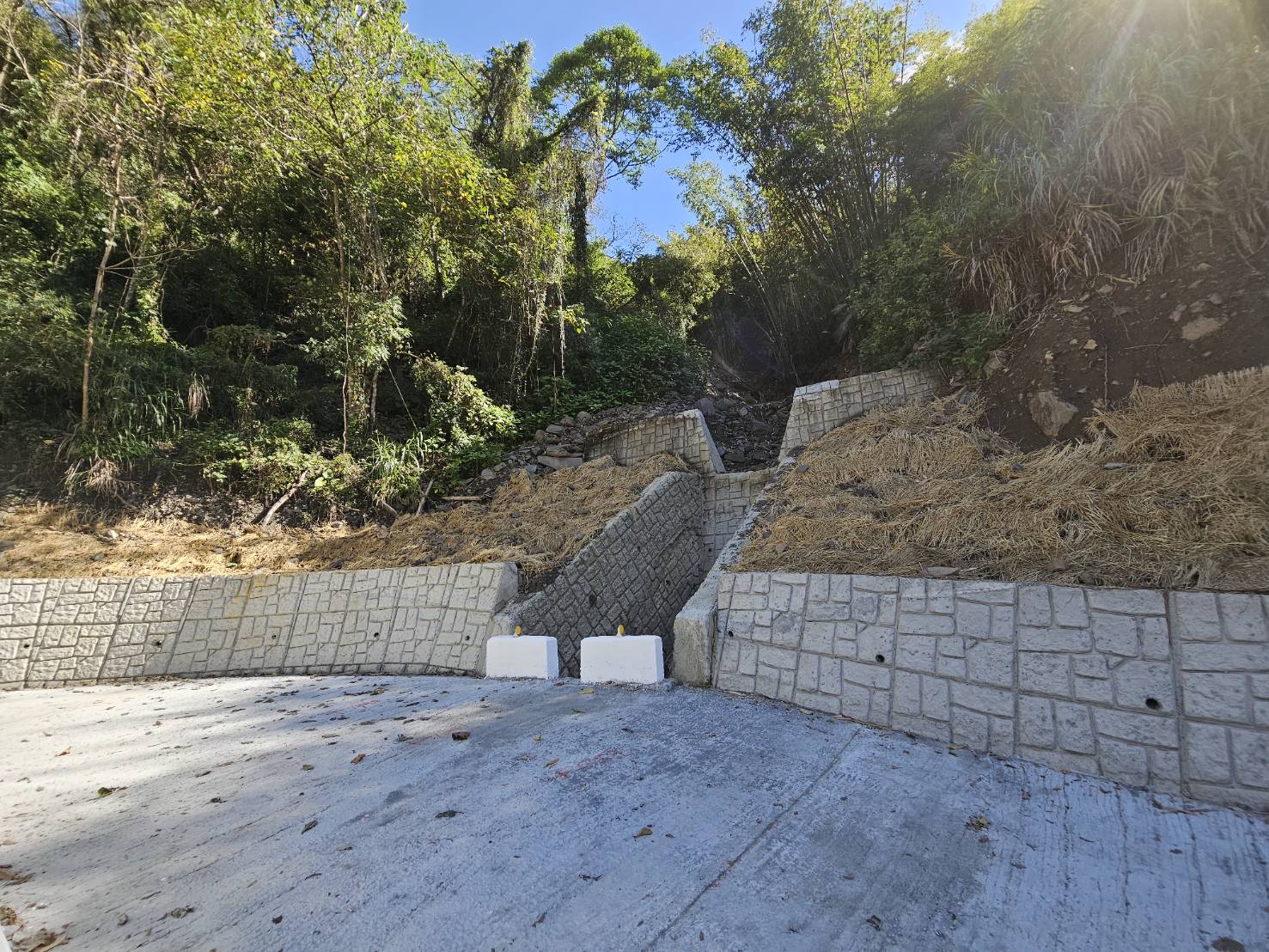 高市桃園區梅山一號聯絡道災後復建工程完工 提升原鄉農業運輸安全 高市桃園區梅山一號聯絡道災後復建工程完工 提升原鄉農業運輸安全