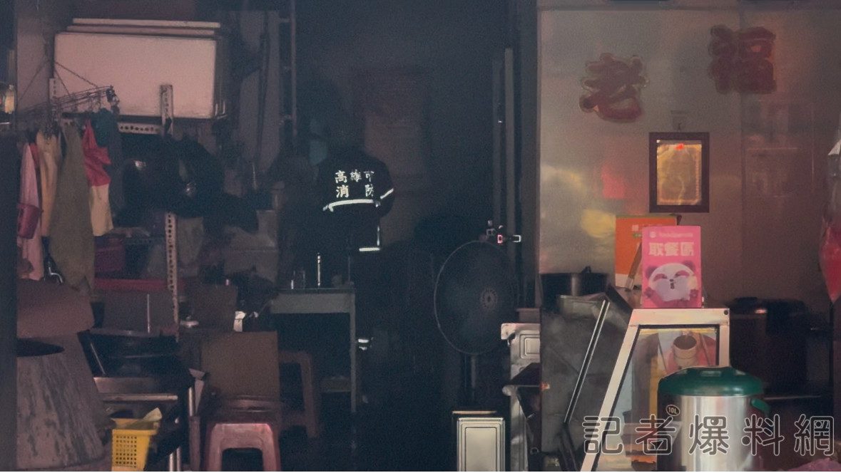 快訊／高雄五甲燒臘店起火「顧客驚逃」！1人送醫 鄰居怨：裡面都瓦斯桶、衛生局沒作為