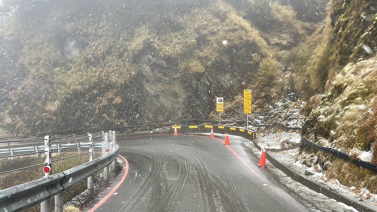 台14甲線合歡山路段限加掛雪鏈通行 路況機動調整以確保安全