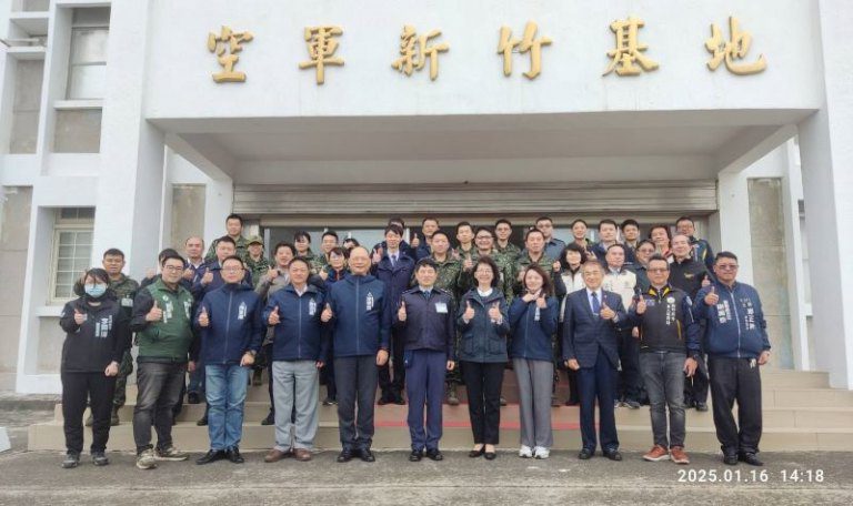 竹市府114年春節敬軍 張治祥秘書長感謝國軍弟兄捍衛領土守護全民安全 竹市府114年春節敬軍 張治祥秘書長感謝國軍弟兄捍衛領土守護全民安全