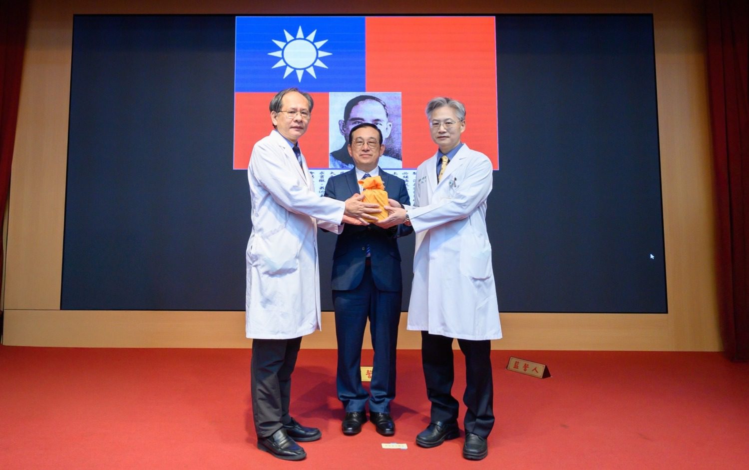 臺中榮民總醫院新任院長傅雲慶布達 引領新局再創榮景 臺中榮民總醫院新任院長傅雲慶布達 引領新局再創榮景