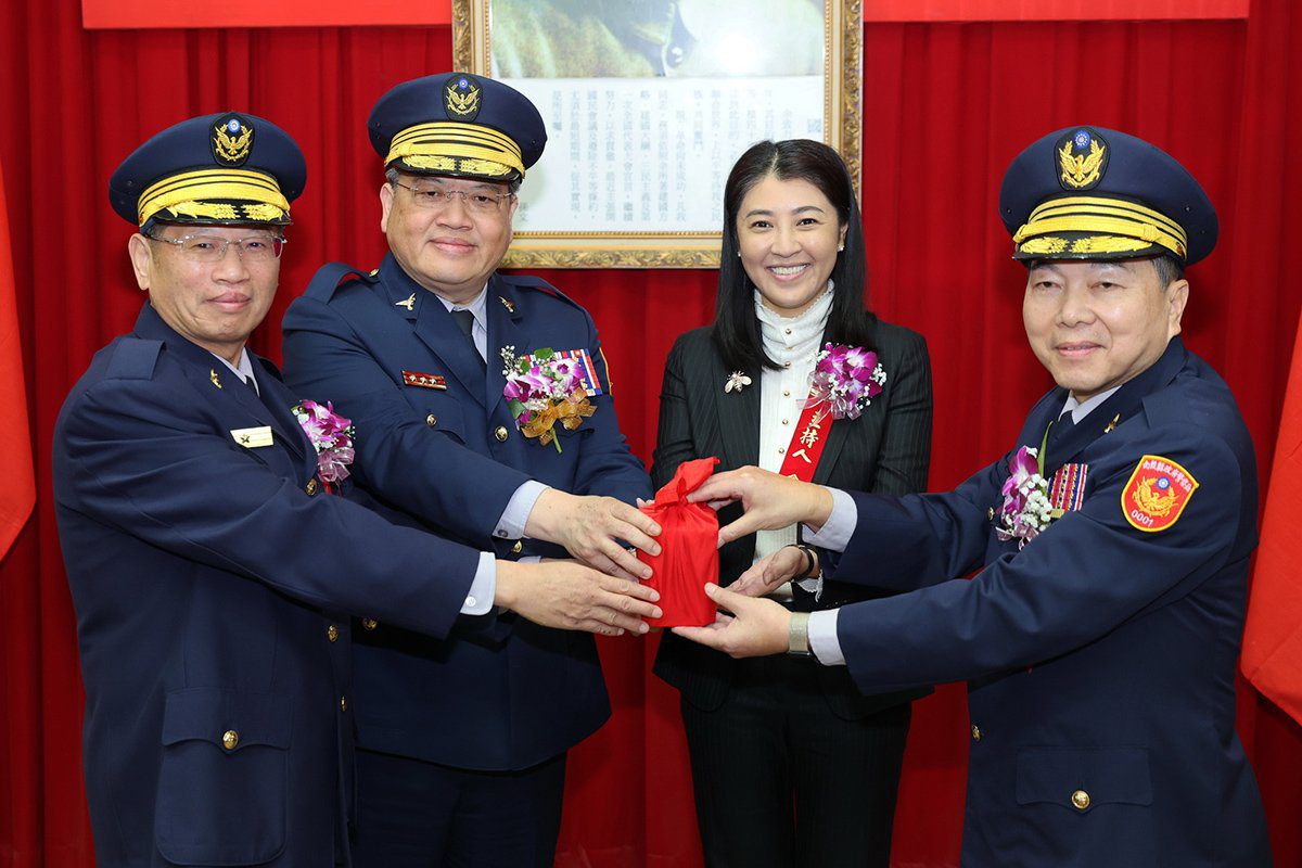 南投縣警察局長交接　縣長許淑華有所期許