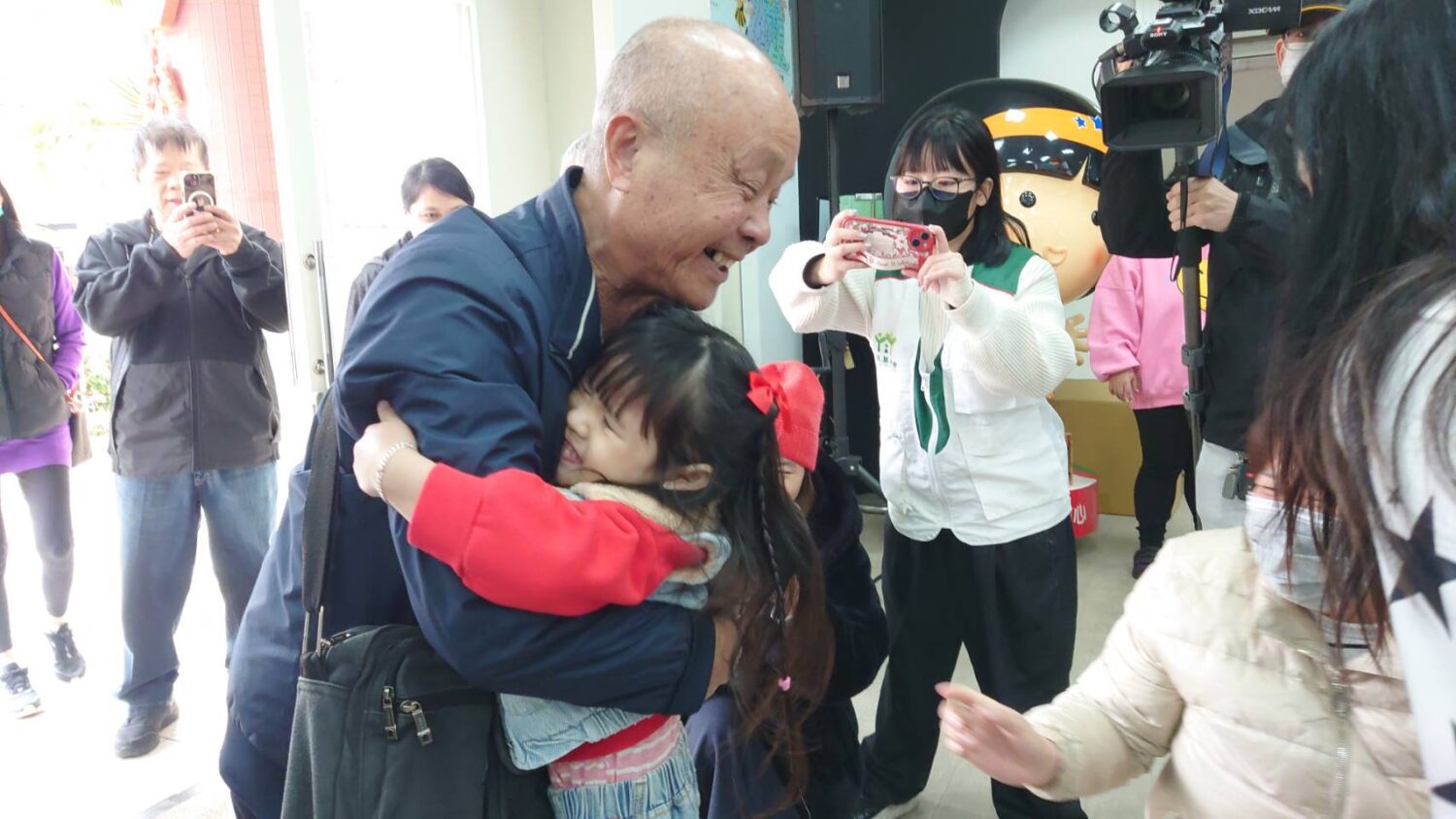 賴士田再展大愛 傳愛到彰化家扶 賴士田再展大愛 傳愛到彰化家扶