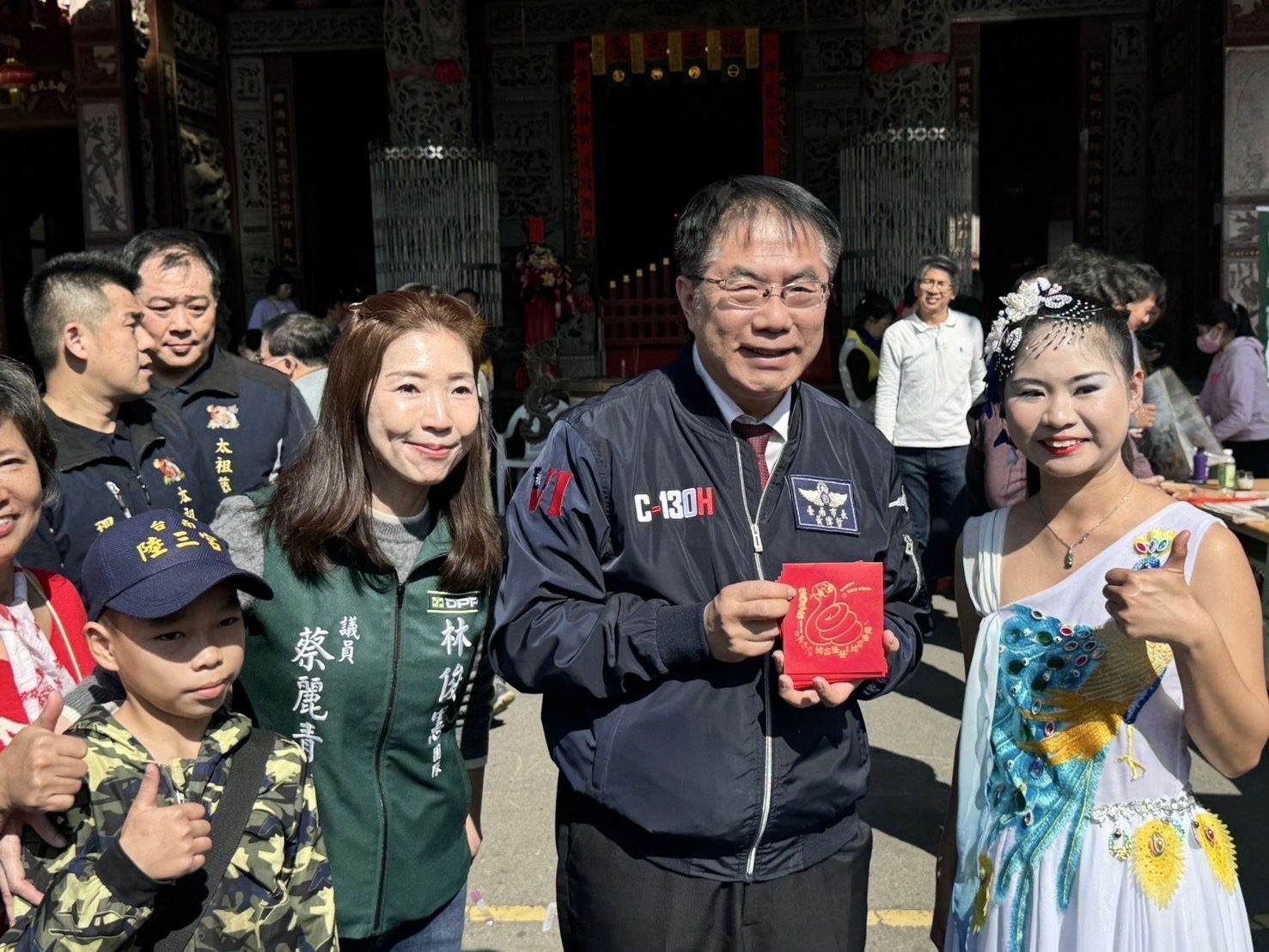 「安南尚青·保和宮公益關懷列車」活動  黃偉哲感謝發揮公益愛心