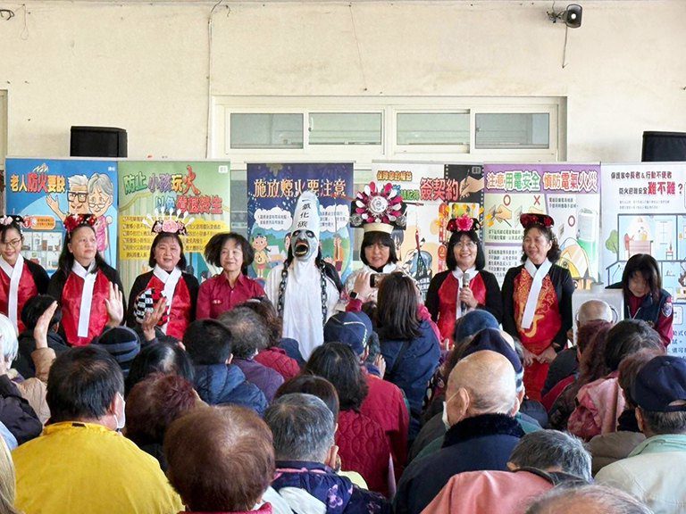 消防有情有愛、冬令物資分享　暨結合消防119防火宣導