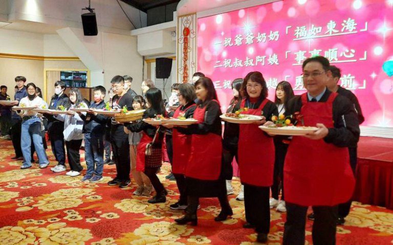 藝起閃亮迎新年　新竹榮服處辦理「相見歡暨圍爐活動」