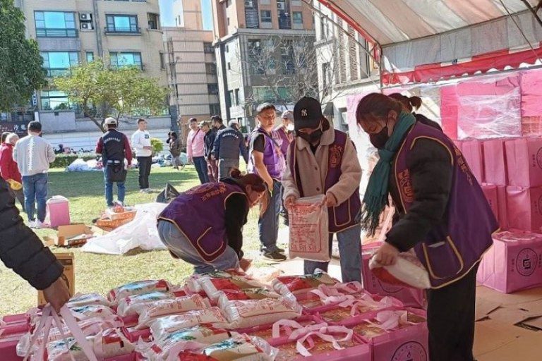 台灣最美風景不分國界！　中華大學國際生連3年協助送物資獻愛心