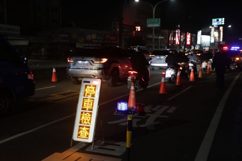 春節將至臺南警加強安全維護首日 展現「打詐、緝毒、掃黑」決心
