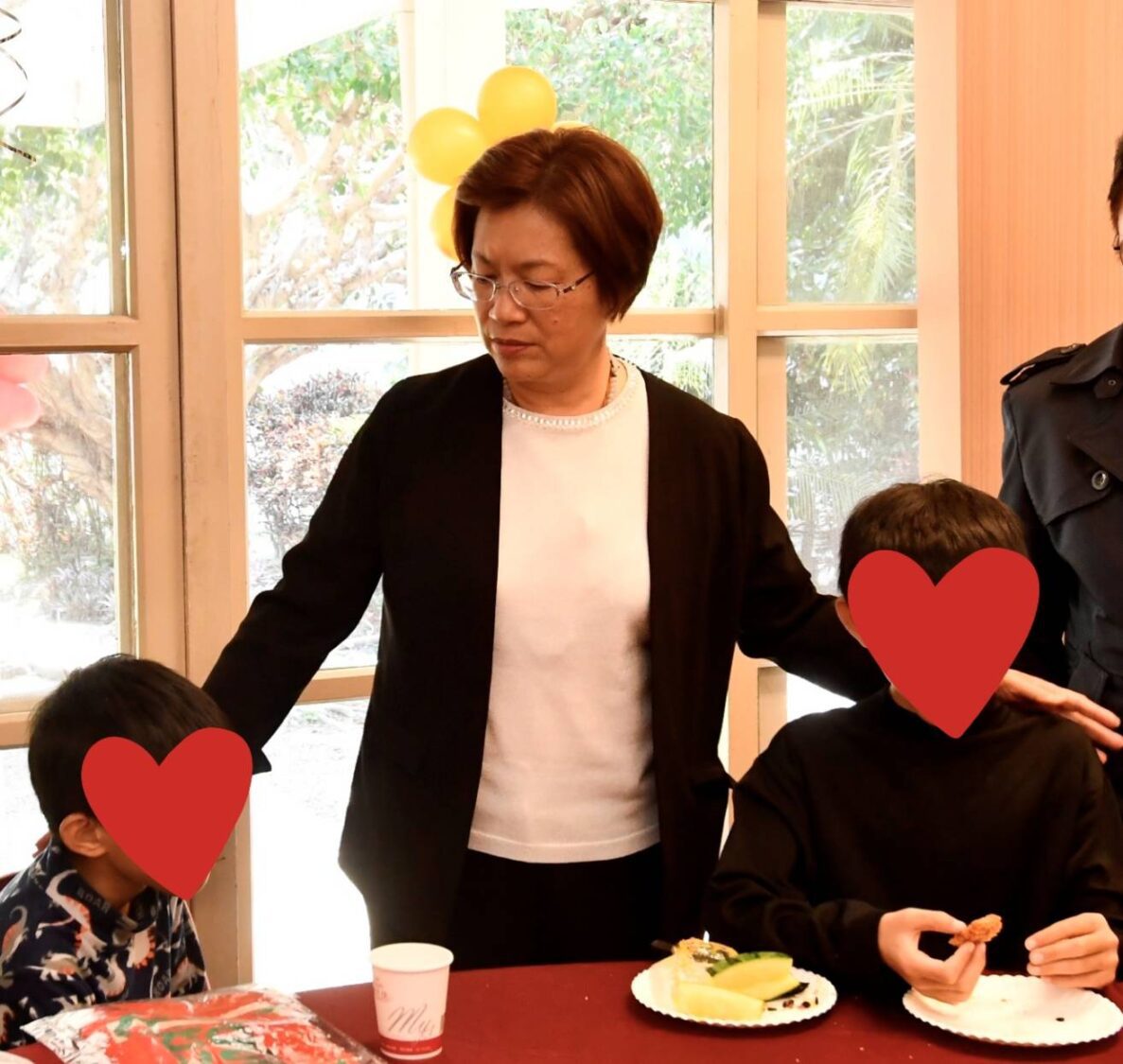 與縣長媽媽歲末圍爐　王惠美與24位孩子話家常