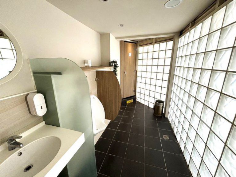 竹市府完成六年公廁計畫汰換42處共212座公廁　邱臣遠：打造永續、美感兼具的市容環境