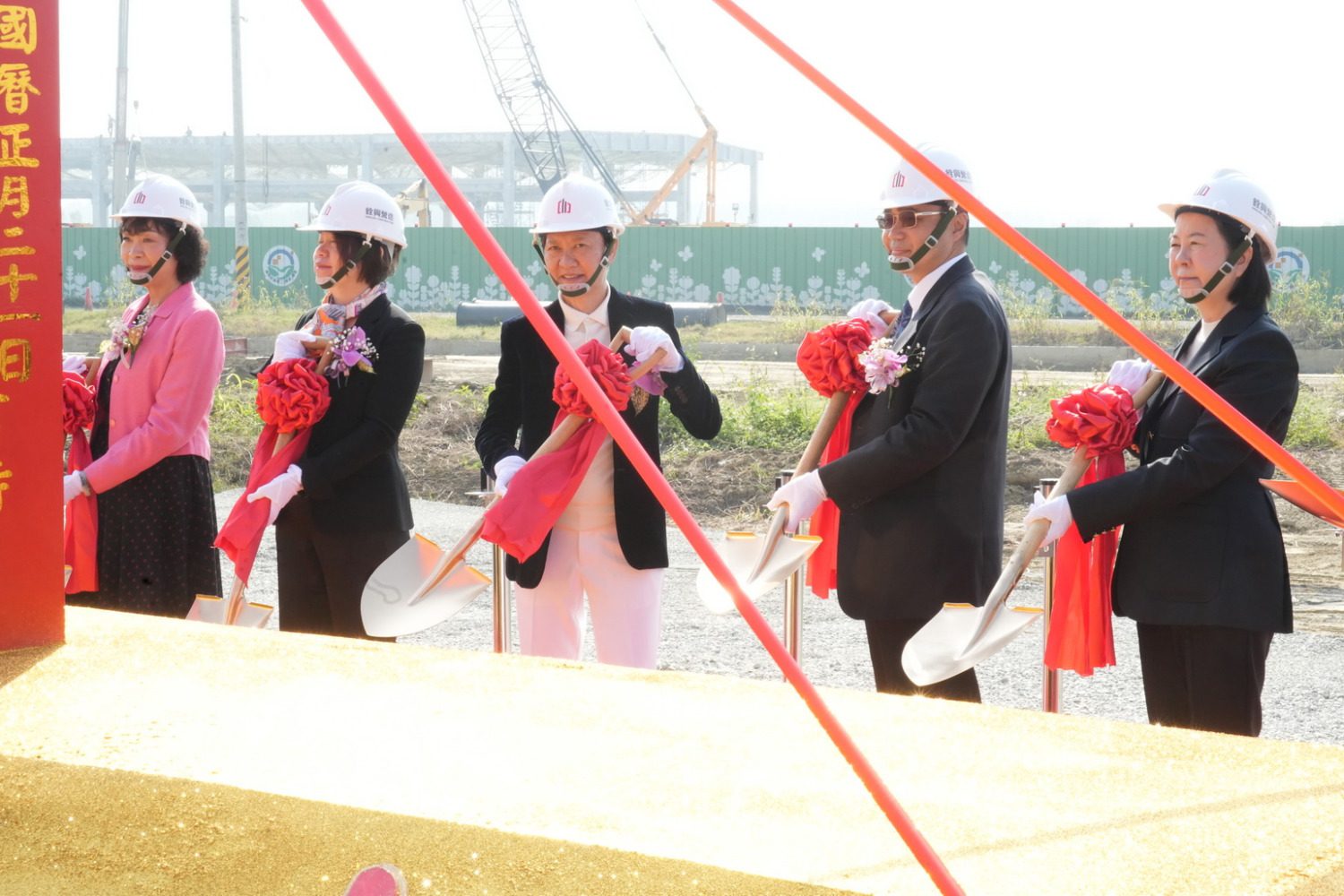 專業濾材廠凱舟加碼投資高雄6億 進駐橋科園區設營運總部 專業濾材廠凱舟加碼投資高雄6億 進駐橋科園區設營運總部