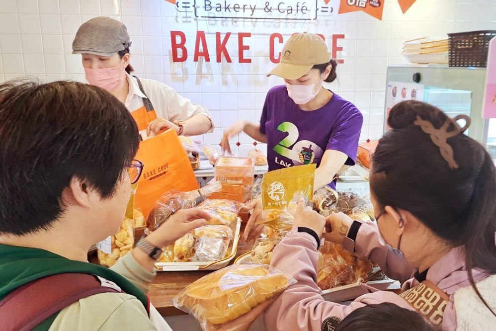 企業ESG永續經營著重基層幼童實踐　六角國際贈餐飲美食及過年大禮包送暖新竹家扶偏鄉兒童