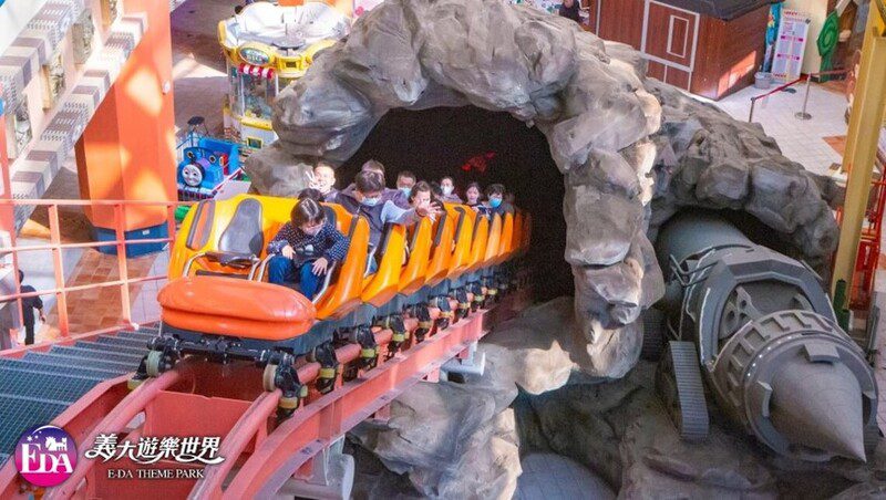 蛇麼玩樂園只要1塊錢 逛街購物春節天天免費停車 蛇麼玩樂園只要1塊錢 逛街購物春節天天免費停車