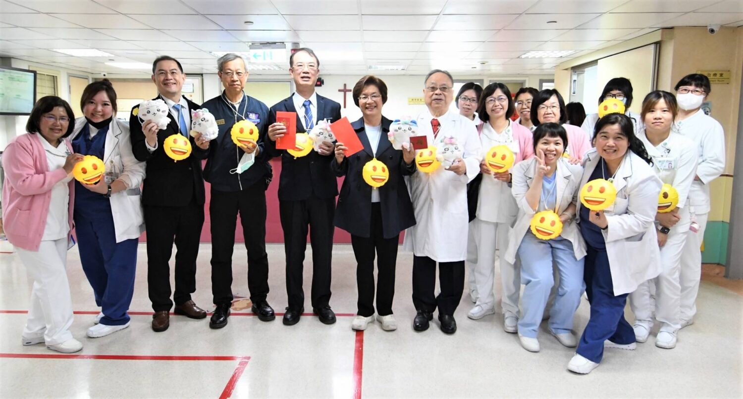 春節前關懷彰化病童與家屬 王惠美發送微笑提燈溫馨祝福 春節前關懷彰化病童與家屬 王惠美發送微笑提燈溫馨祝福