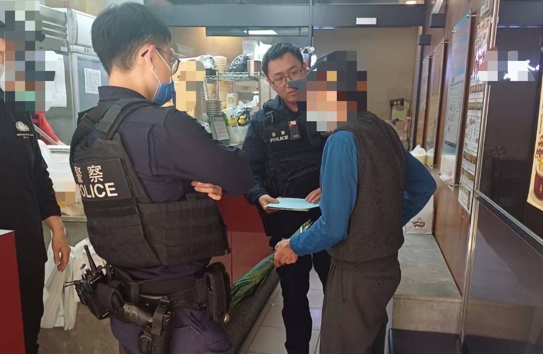 失智翁外出買午餐忘記回家路 楊梅警暖心送返家