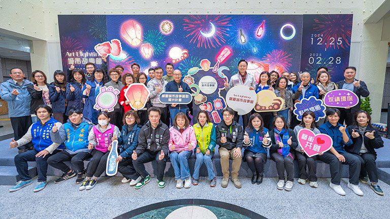 桃市23文化展館攜手市民推共創燈具　張善政：串聯燈會創造難忘年節回憶