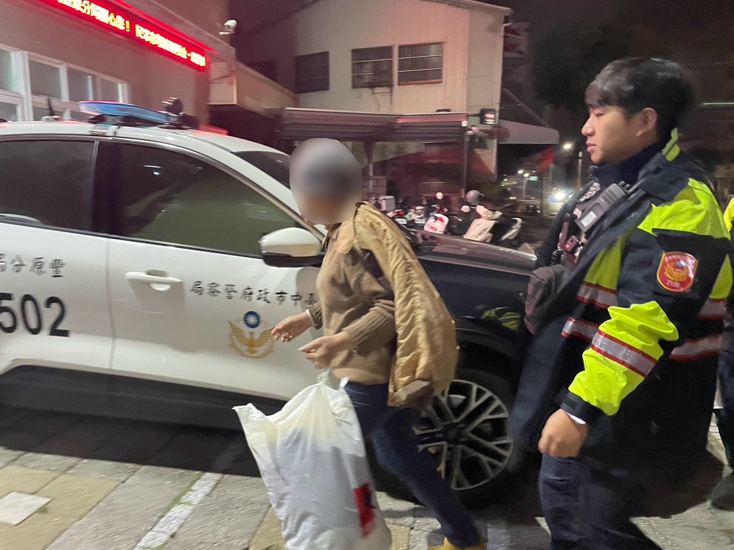 學長帶領警專實習生協力搜山 尋獲迷途5日婦