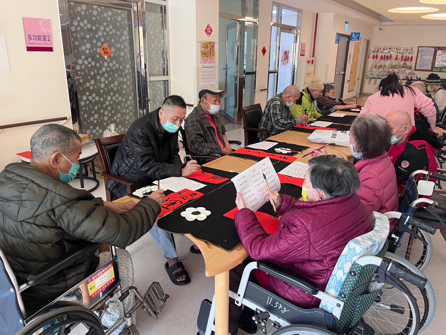 埔里榮院養樂居 辦春節春聯製作暨圍爐迎新春 埔里榮院養樂居 辦春節春聯製作暨圍爐迎新春