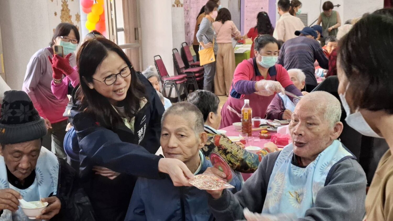 高市仁愛之家長輩溫馨圍爐齊歡聚 高市仁愛之家長輩溫馨圍爐齊歡聚