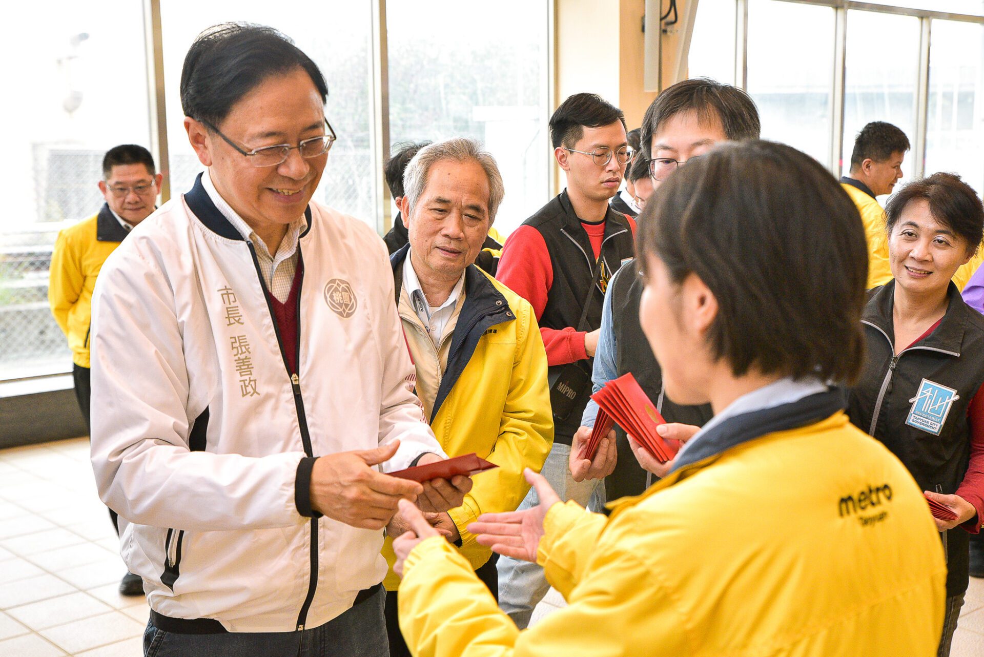 桃捷公司表現亮眼 張善政辭歲肯定員工辛勞 桃捷公司表現亮眼 張善政辭歲肯定員工辛勞