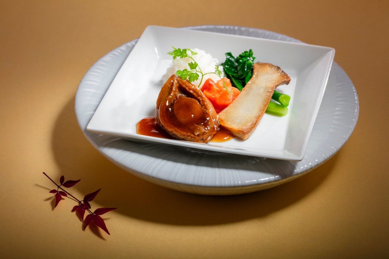 長榮航空推出全新迎春機上美饌 米其林星級名廚 × 冠軍匠心美味 升空打造味蕾巔峰之旅 長榮航空推出全新迎春機上美饌 米其林星級名廚 × 冠軍匠心美味 升空打造味蕾巔峰之旅