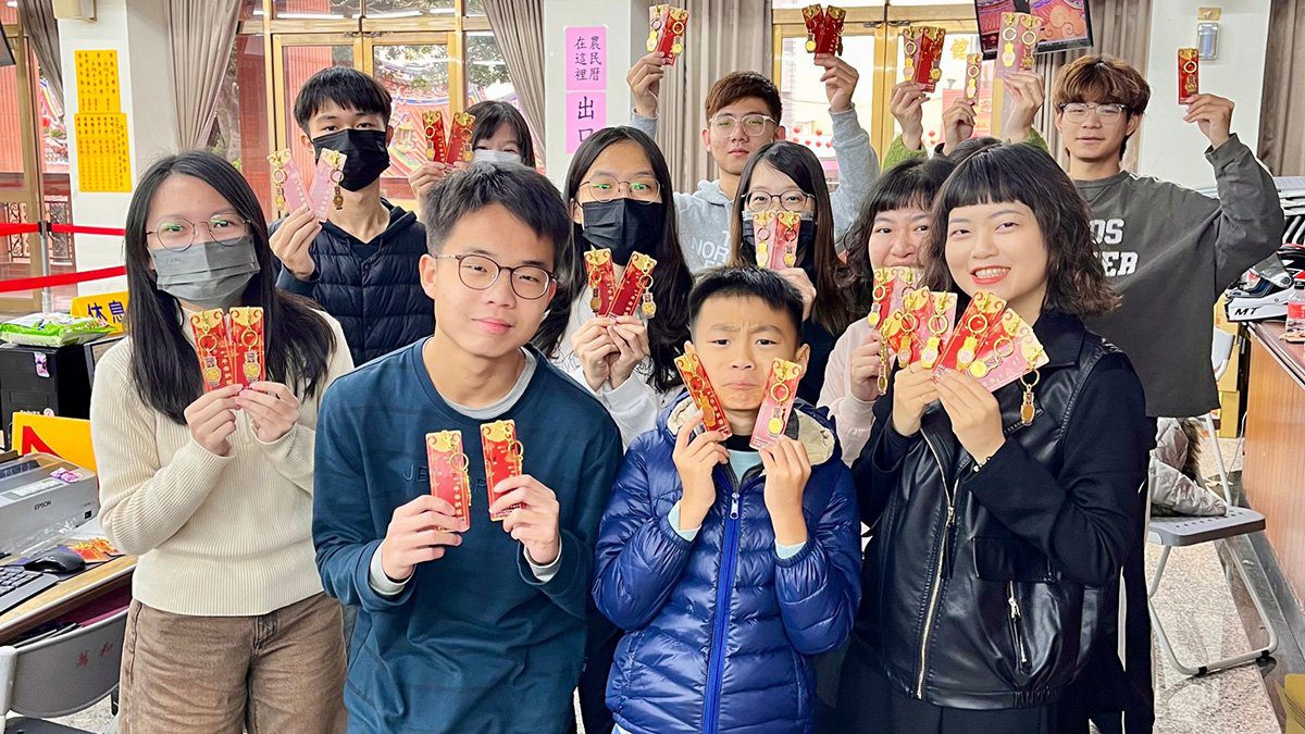 萬和宮初一至初三舉辦「踜轎腳求平安賺大錢」活動