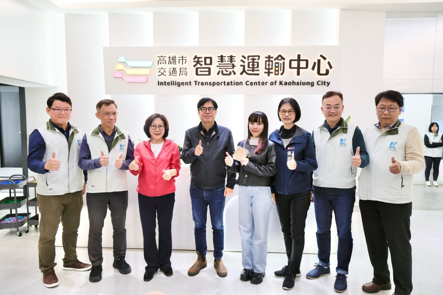 迎接春節出遊潮 陳其邁赴智慧運輸中心視察 迎接春節出遊潮 陳其邁赴智慧運輸中心視察