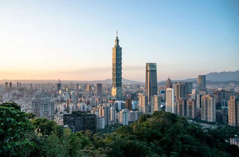 房仲月薪多高?主計處數據揭露真相,美國房仲收入對比引關注! 房仲月薪多高?主計處數據揭露真相,美國房仲收入對比引關注!