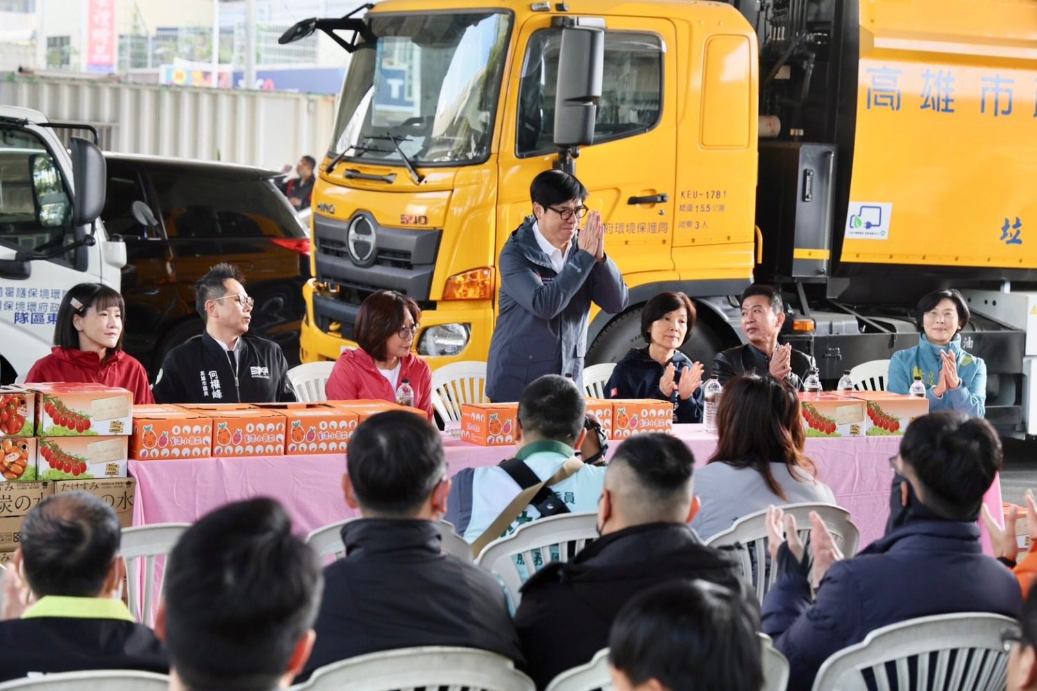 陳其邁除夕慰問基層同仁辛勞 陳其邁除夕慰問基層同仁辛勞