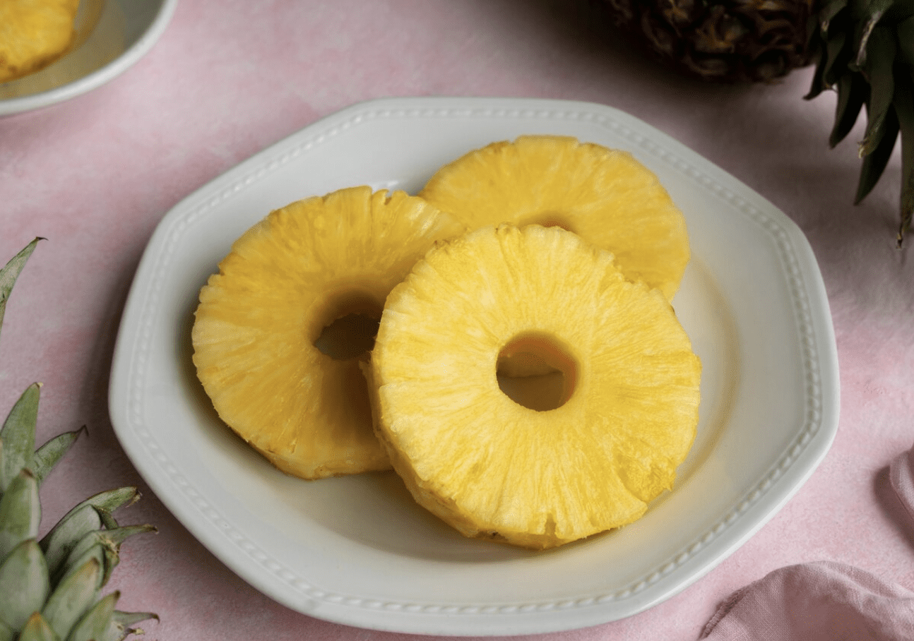 過年拉肚子！醫曝秘招　吃「鳳梨罐頭」就不拉了