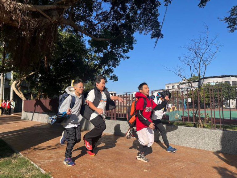 中山國小周邊道路改善完工,友善人本環境通學好安全 中山國小周邊道路改善完工,友善人本環境通學好安全