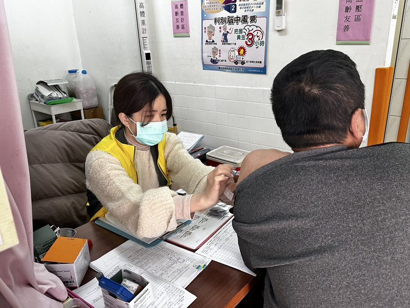 屏縣尚有公費流感疫苗1萬4千劑 衛生局呼籲符合資格者盡速接種疫苗 屏縣尚有公費流感疫苗1萬4千劑 衛生局呼籲符合資格者盡速接種疫苗